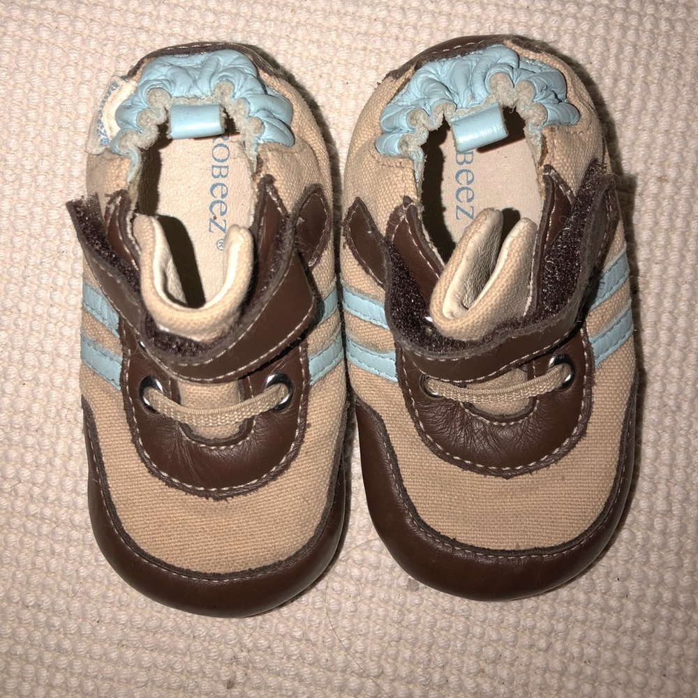 Robeez crib shoes soft soles sneaker style 4 - Picture 2 of 4